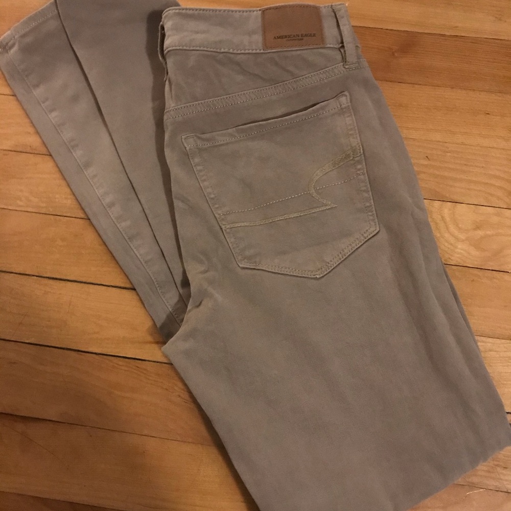 American Eagle size 2 high tan high rise jeggings